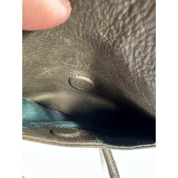 Sand + Charcoal Bexley L Shape Crossbody Lux Collection - Picture 8 of 12